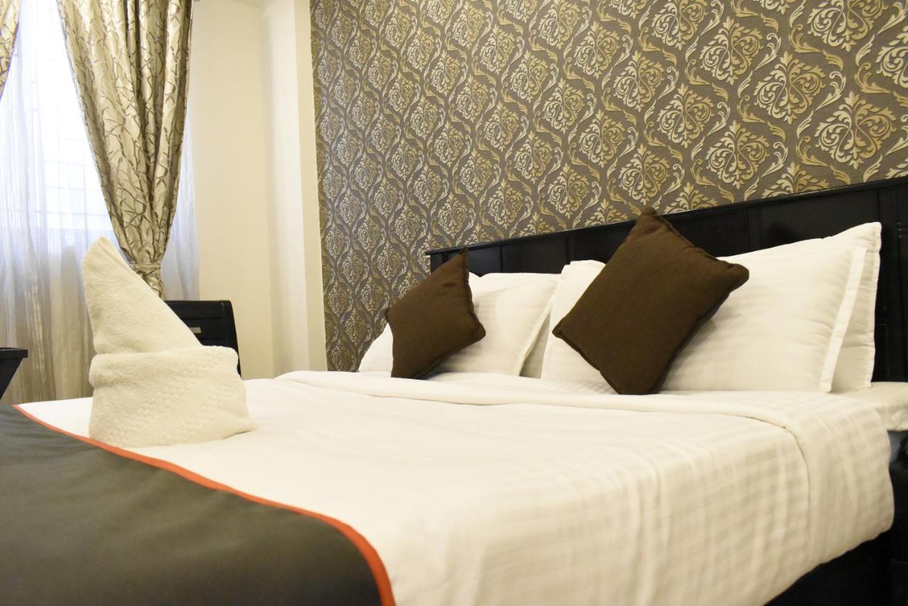 העיר בנגלור Amazing Inn מראה חיצוני תמונה